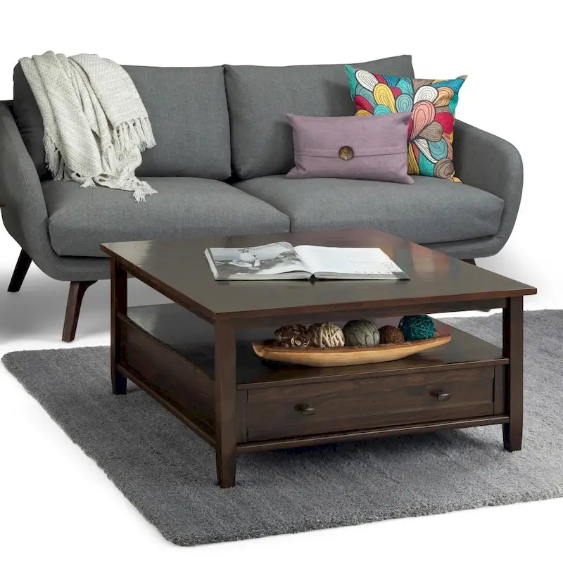 Table basse carrée de style transitionnel en bois massif, 36 pouces de large - 36 x 36 x 18,5