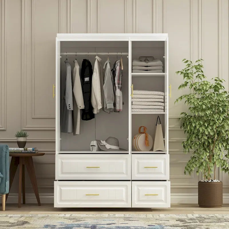 Grande armoire en bois avec portes à panneaux surélevés
