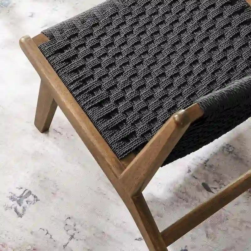 Fauteuil de salon en bois et corde tressée
