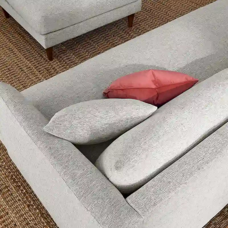 Canapé et repose-pieds surdimensionnés en duvet